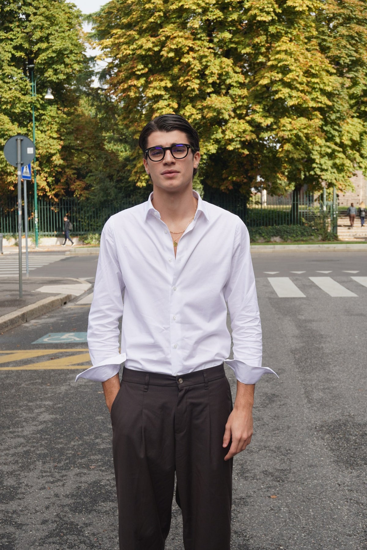 Camicia Bianca Uomo Stile Minimal