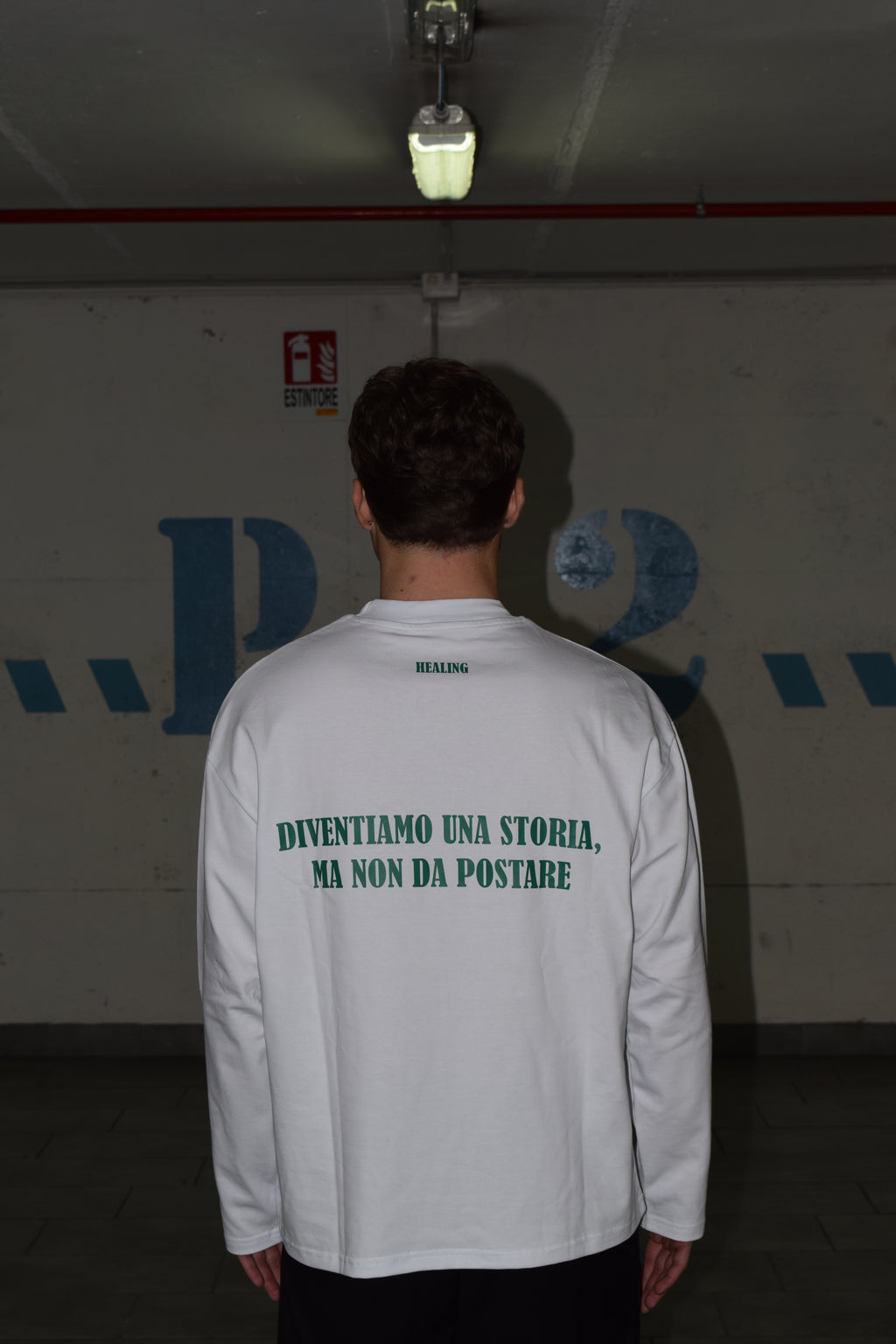 WHITE LONGSLEEVE OFF THE FEED